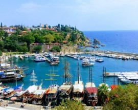 Vue plongeante sur le Port d'Antalya